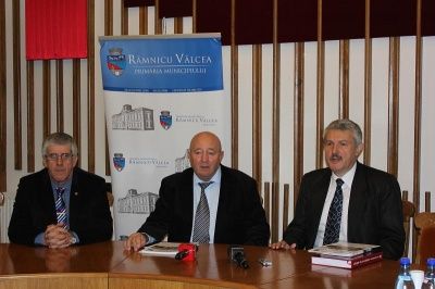 Schimb de experienţă cu primarul din Râmnicu Vâlcea