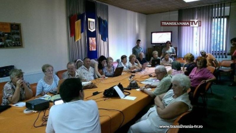 Bunicii navighează pe net la PDL
