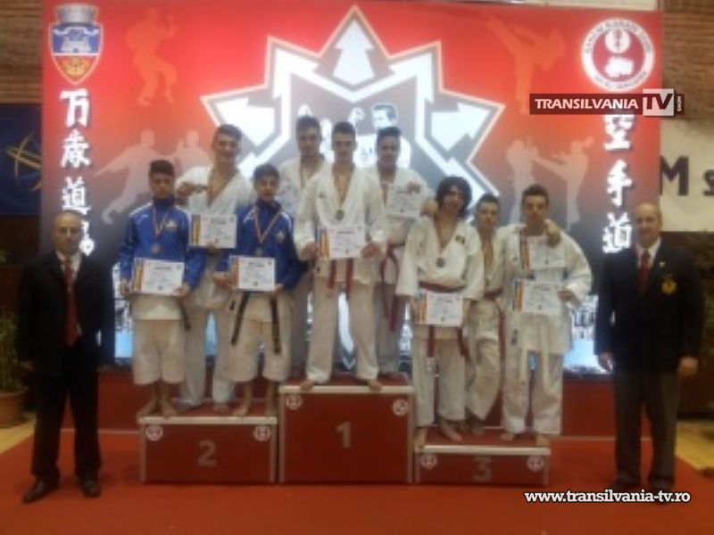 Echipa de cadeți masculin a CSM Satu Mare a învins echipa Italiei la karate