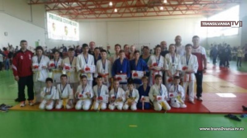 Rezultate deosebite pentru judoka sătmăreni la Memorialul de la Bihor