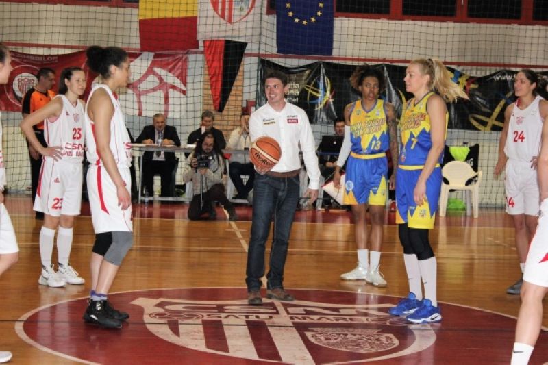 Baschetbalistele s-au calificat în play-off