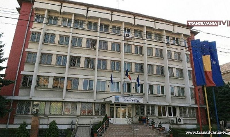 Serviciile poliției se reorganizează în trei sedii