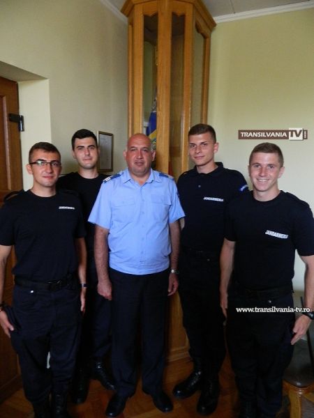 Patru elevi jandarmi fac practică la Jandarmeria Satu Mare