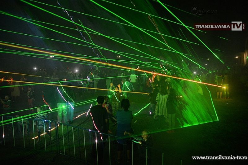 Festivalul AugustFest s-a încheiat cu un concert marca Kiraly Viktor și un spectaculos show de lasere
