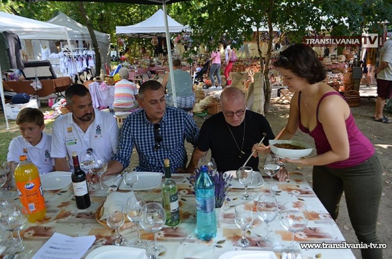 Bogracs-ul echipei Confort, apreciat de juriul concursului de gătit la Zilele Partium