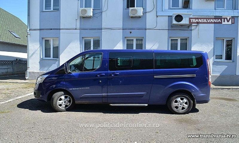 Microbuz furat din Germania, descoperit la P.T.F. Urziceni