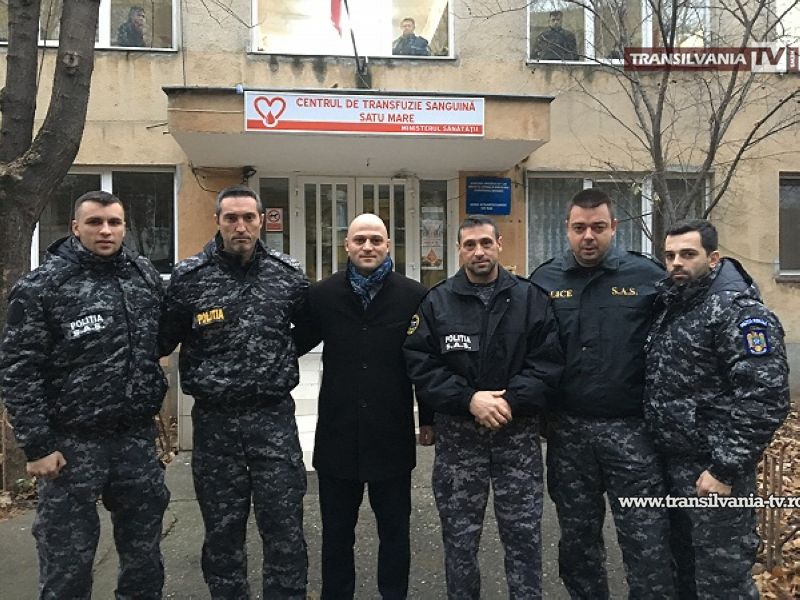 Polițiștii sătmăreni au donat sânge pentru colegul lor de la Suceava, Dan Ciprian Sfichi