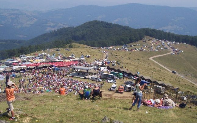 MISTIFICARE ȘI ADEVĂR PRIVIND DENUMIREA SĂRBĂTORII (NEDEII) DE PE MUNTELE GĂINA (I)