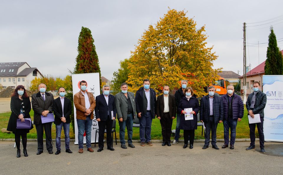 Au fost semnate alte două noi contracte pentru dezvoltarea rețelelor de apă și canalizare din județul Satu Mare