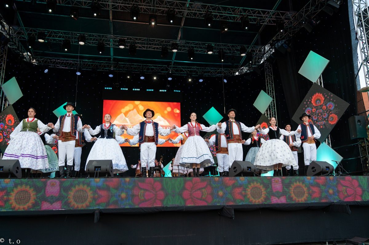 A 47-a ediție a Festivalului Internațional de Folclor „Cântecele Munților”