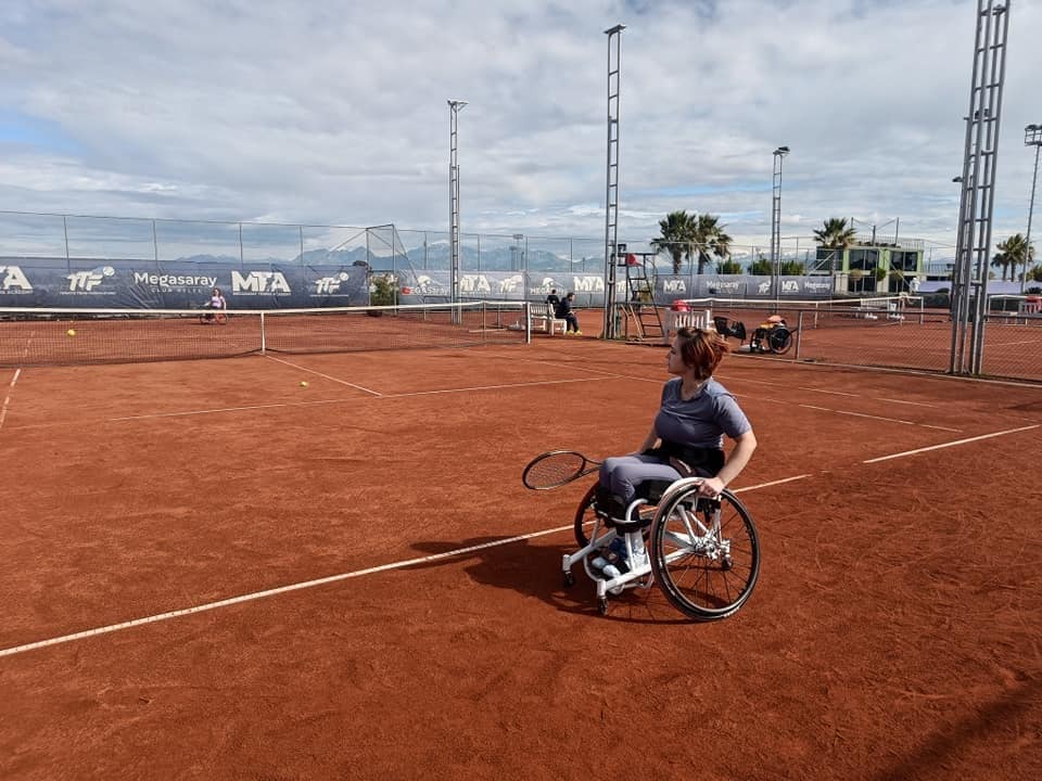 Cristina Deac (CSM Deva), în primele opt la un turneu ITF de tenis paralimpic