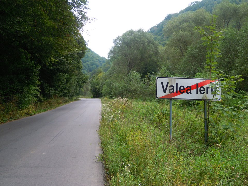 Cluj: A fost asfaltat şi ultimul sector pe DJ107N Băișoara-Valea Ierii