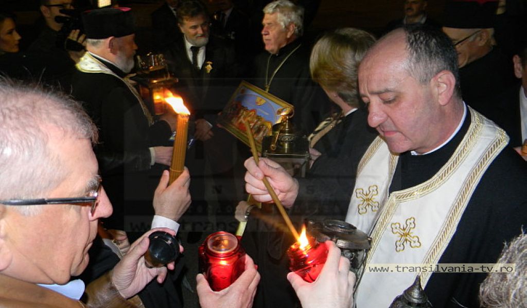 Lumina Sfântă a ajuns la Satu Mare din Ierusalim