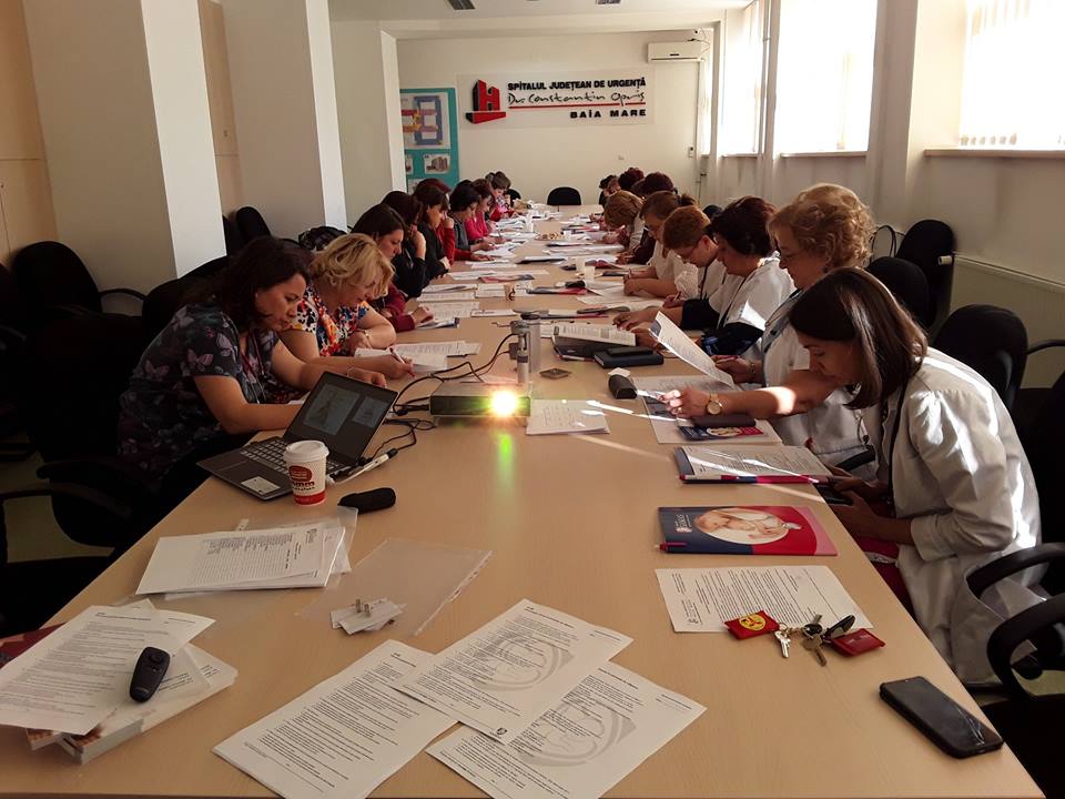 27 de cadre medicale din Baia Mare au finalizat Modulul I al cursului de Educator perinatali certificați