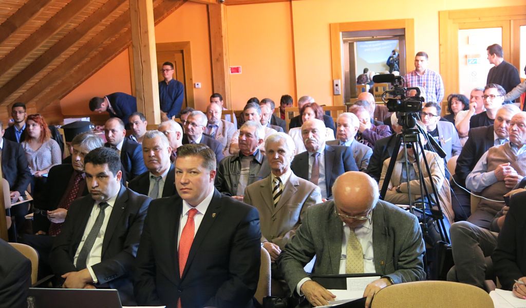 Românii din Harghita și Covasna – „sacrificaţi în schimbul susţinerii unei majorităţi parlamentare”