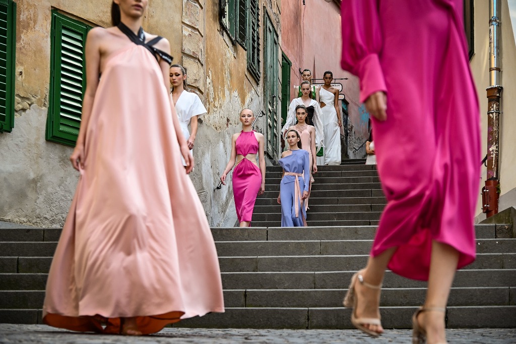 La Sibiu începe Feeric Fashion Week
