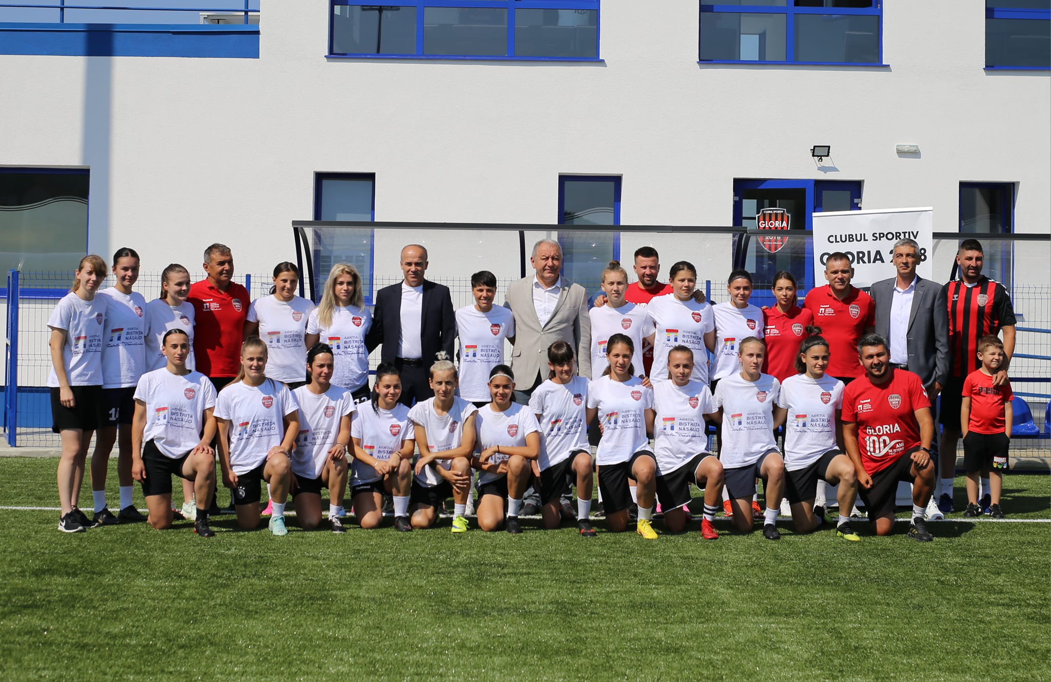 Echipa de fotbal feminin Gloria 2018 Bistrița-Năsăud s-a reunit azi