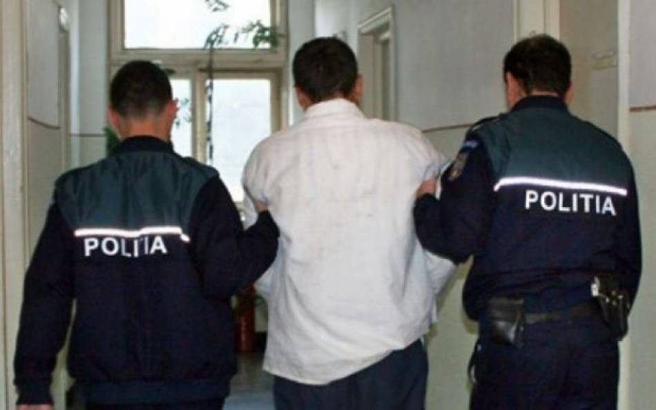 Reținut pentru amenințare