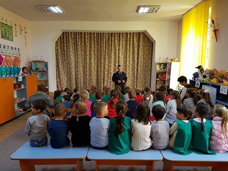 Activităţi de informare preventivă organizate de ISU Sălaj la Gradiniţa nr. 8 Zalău