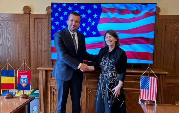 Ambasadorul SUA în România, Kathleen Kavalec, la Primăria Oradea