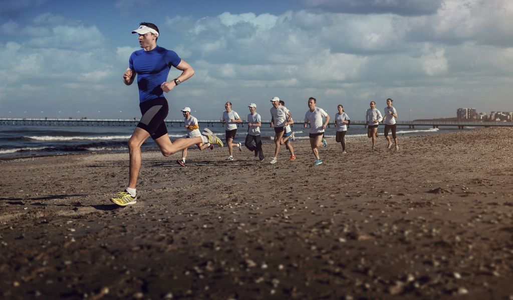 Eveniment unic în lumea sportivilor din Europa Sute de participanți la Maratonul Nisipului din Mamaia