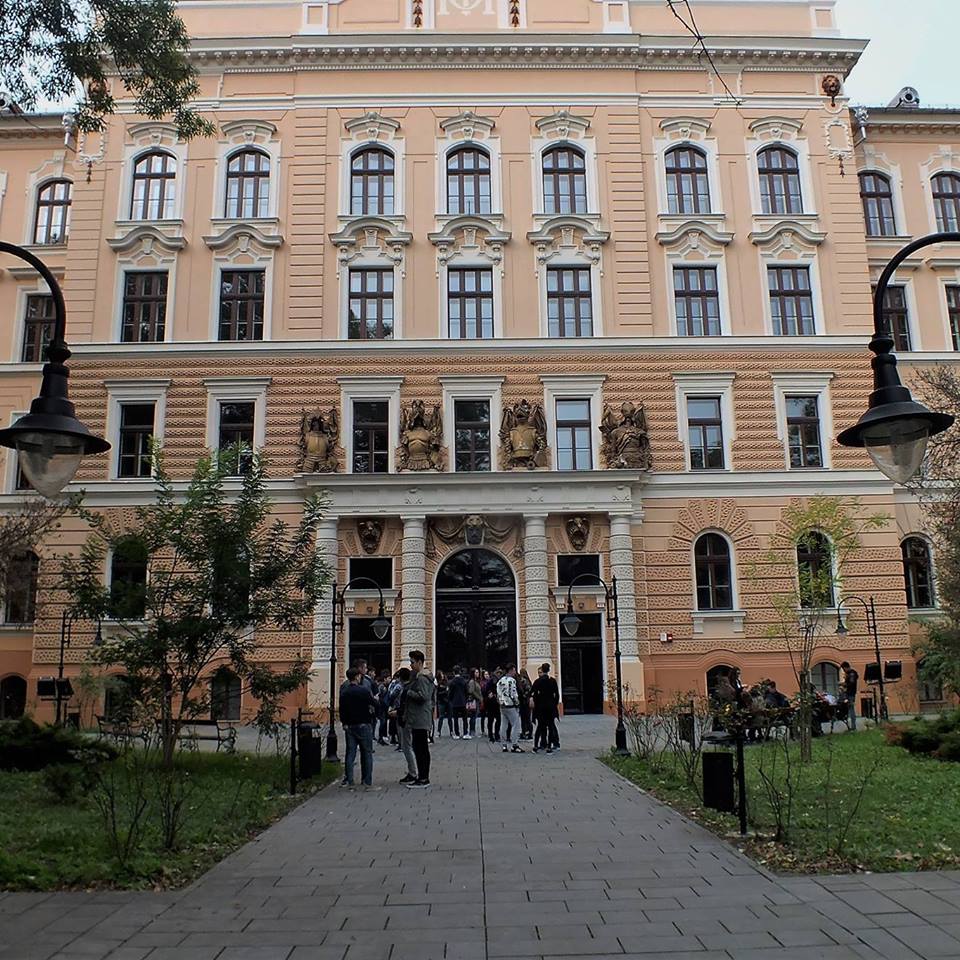 Expoziție de icoane de lemn la Muzeul Țării Crișurilor Oradea