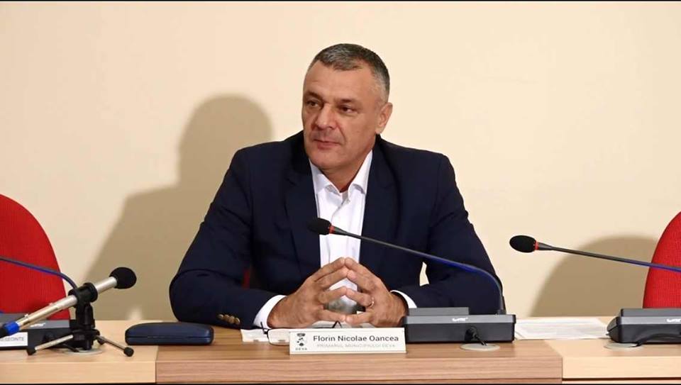Primarul Devei a semnat un nou contract pe fonduri europene