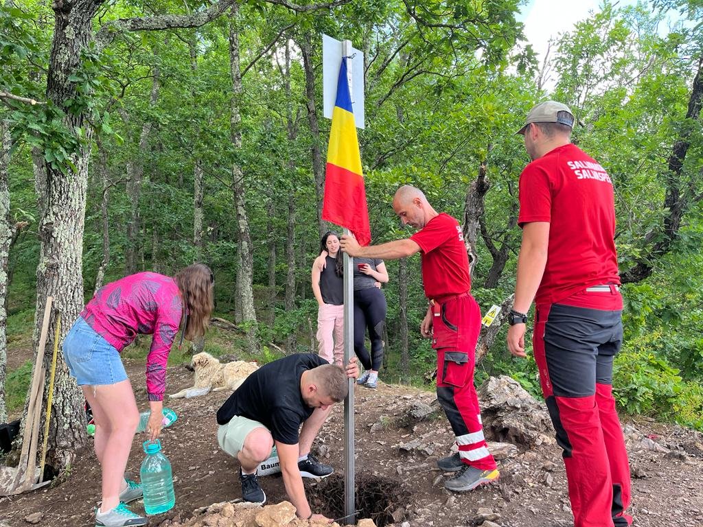 Piatra lui Lucaci și Vârful Vlădeasa, cu noi marcaje de vârf