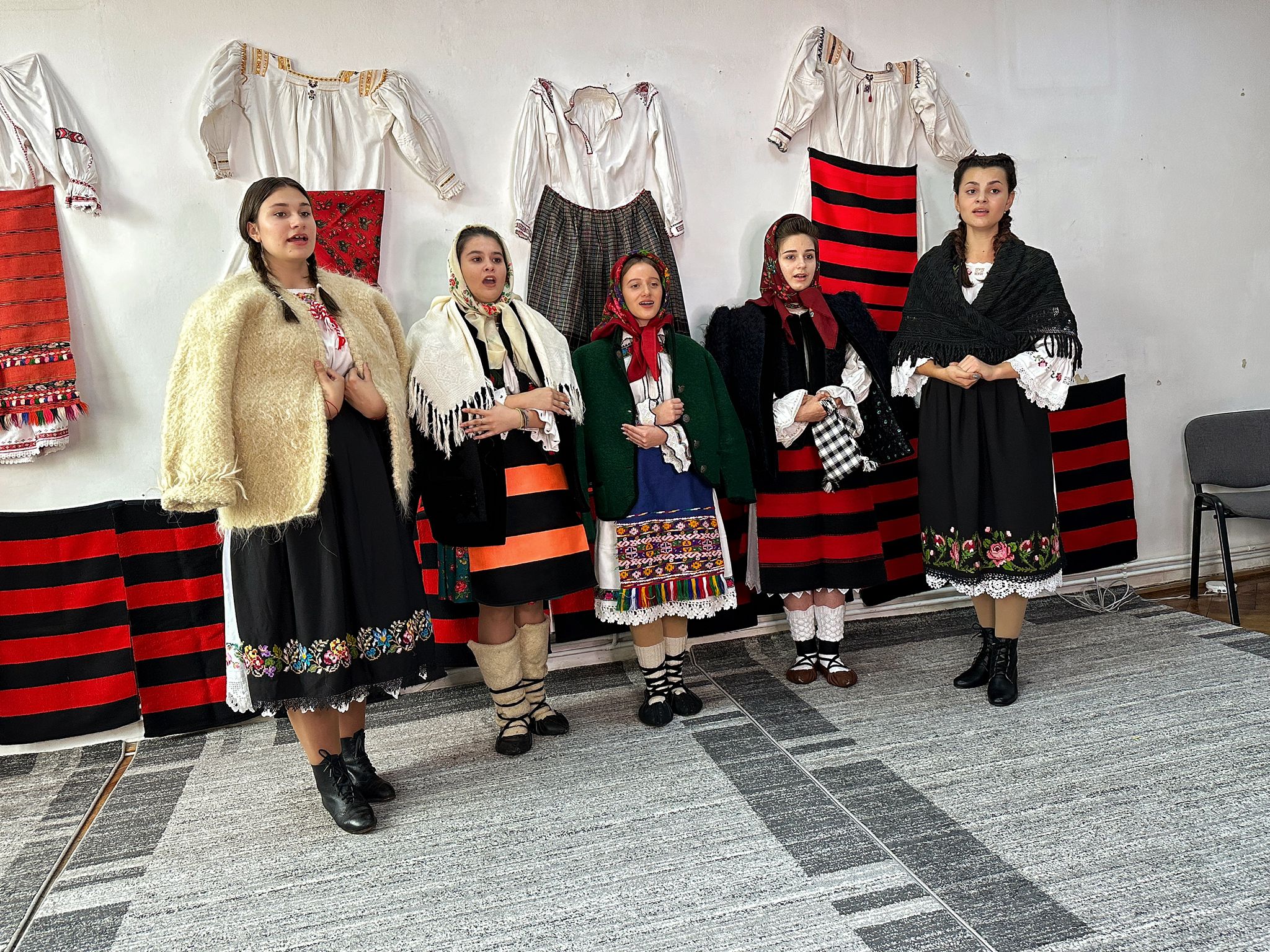 Școala Populară de Artă Baia Mare, locul I la concursul național de colinde arhaice