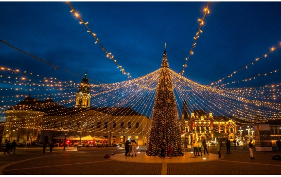 Start la Târgul de Crăciun: se aprind luminile de sărbători în Oradea