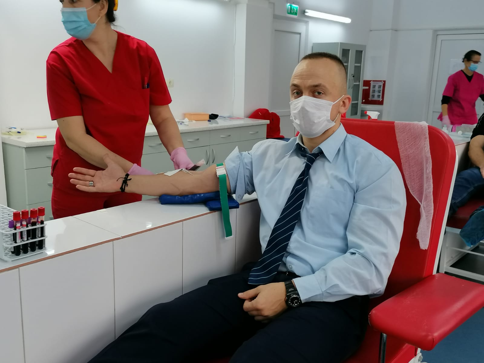 Politistii din Alba doneaza plasma!
