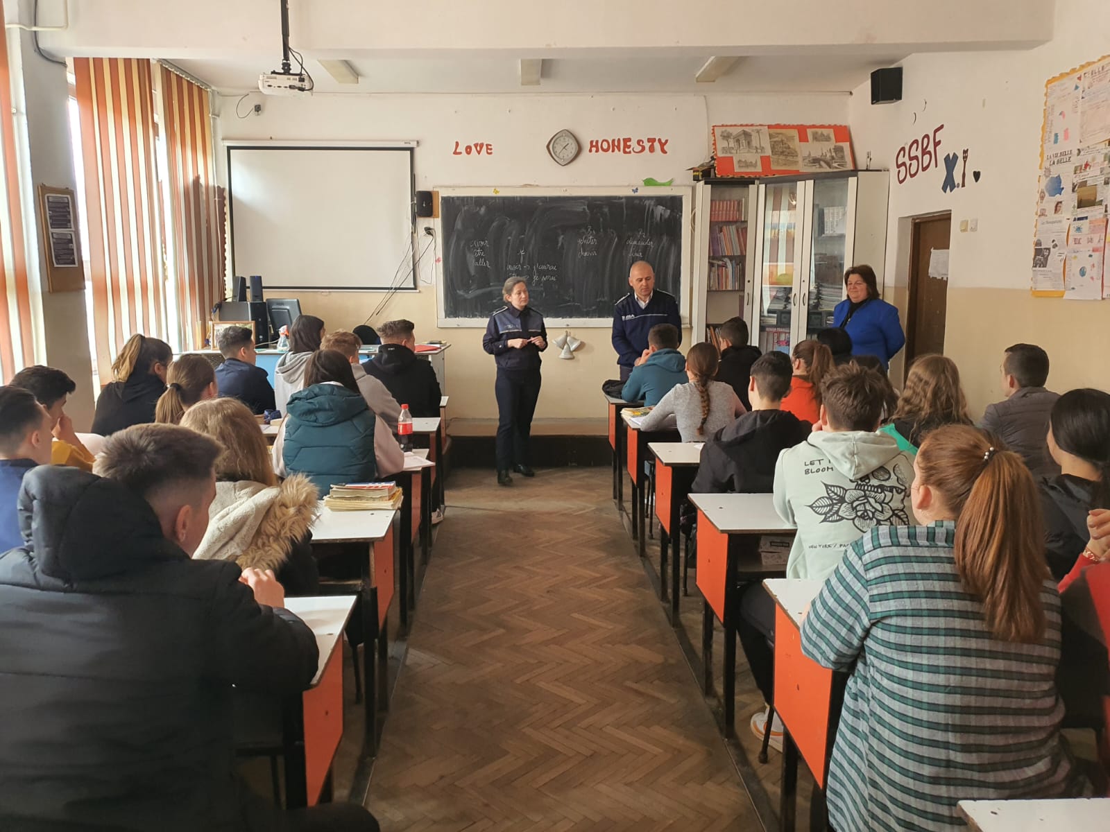 ACȚIUNI INFORMATIV – PEVENTIVE DEDICATE ELEVILOR