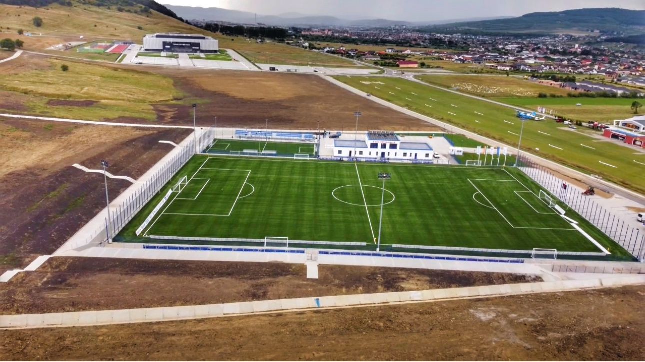 O nouă bază sportivă pentru fotbalul bistrițean
