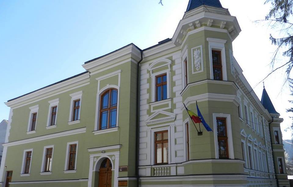 Bistrița: A II-a ediție a Fabricii de idei estivale – „Vacanța la Bibliotecă”.