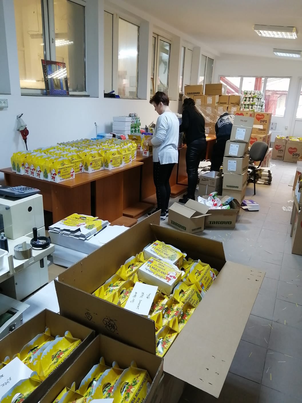 Cadouri de Crăciun pentru copiii din municipiul Deva