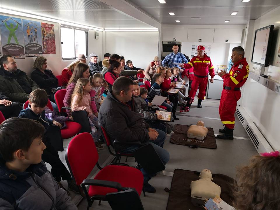 Caravana SMURD “Fii pregătit!”, la Deva și Brad