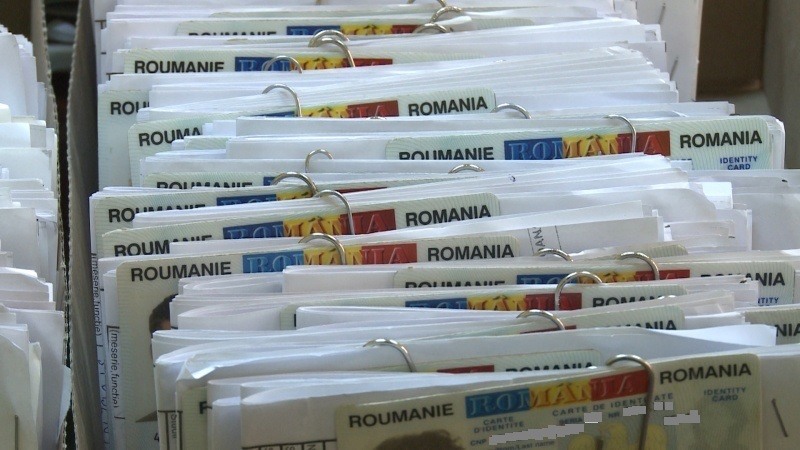 Program prelungit pentru eliberarea cărților de identitate, la Deva