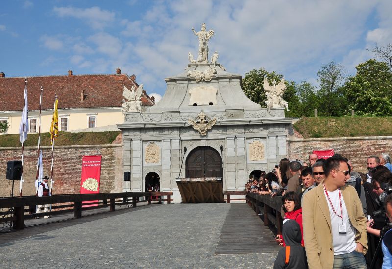 Alba Iulia: Cetatea Alba Carolina va avea un centru de informare turistică