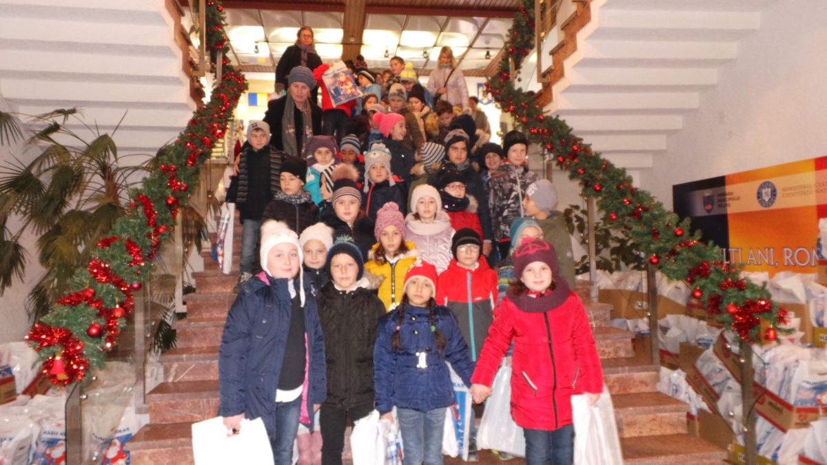 Primăria Mediaș îi așteaptă pe micii colindători