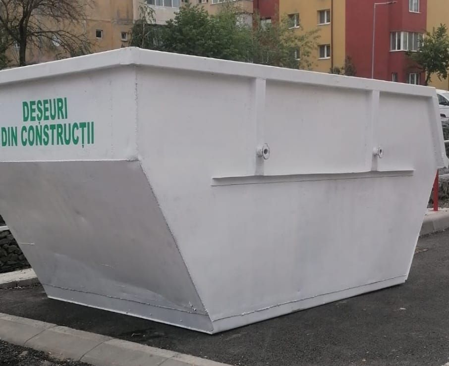 Cinci containere pentru colectarea deșeurilor rezultate din construcții și demolări, amplasate în Zalău