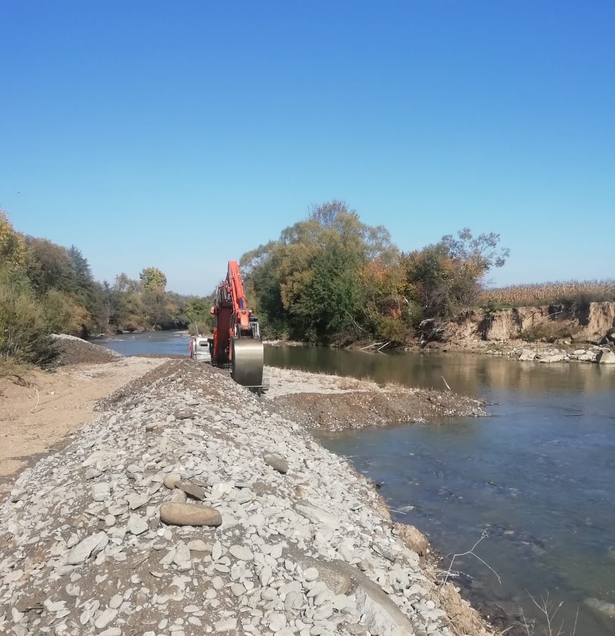 Lucrări de decolmatare a râurilor Mara și Lăpuș