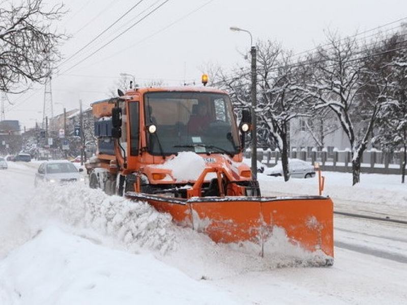 BISTRIȚA: Amenzi mari pentru cei care nu își curăță trotuarele