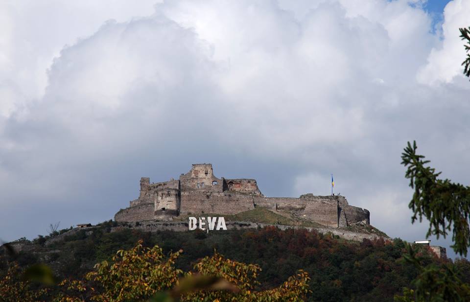 Accesul în Cetatea Devei, restricţionat