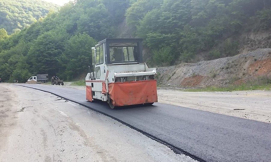 Situația lucrărilor de asfaltare, plombări și marcaje pe drumurile judeţene din Cluj