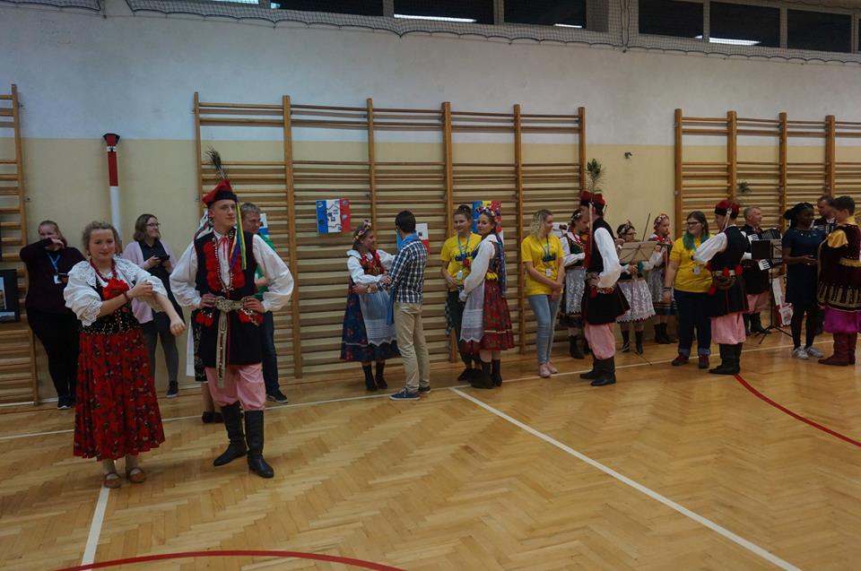 Elevi ai Liceului Tehnologic Special pentru Deficienţi de Auz Cluj-Napoca, participanți la un proiect desfășurat în Polonia