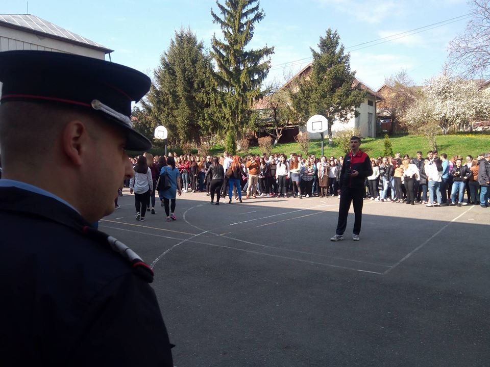 Activități de informare preventivă desfășurate de ISU Sălaj la Liceul Pedagogic „Gheorghe Şincai” Zalău
