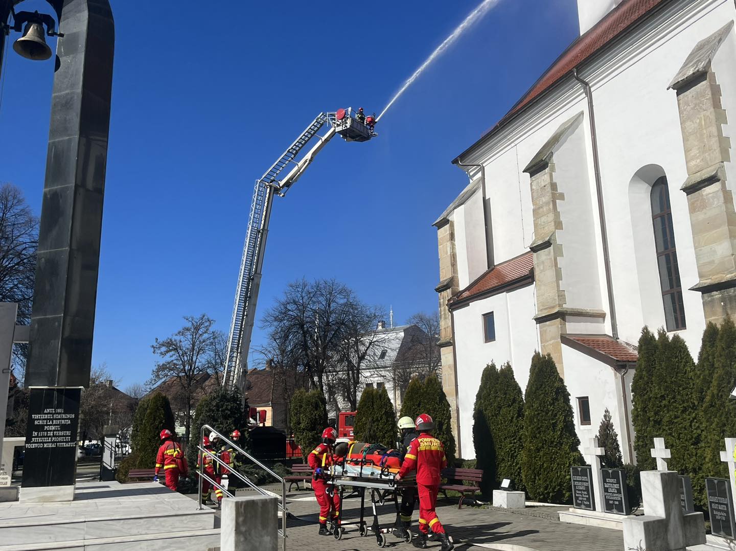 Exercițiu efectuat de ISU Bistrița-Năsăud la o biserică
