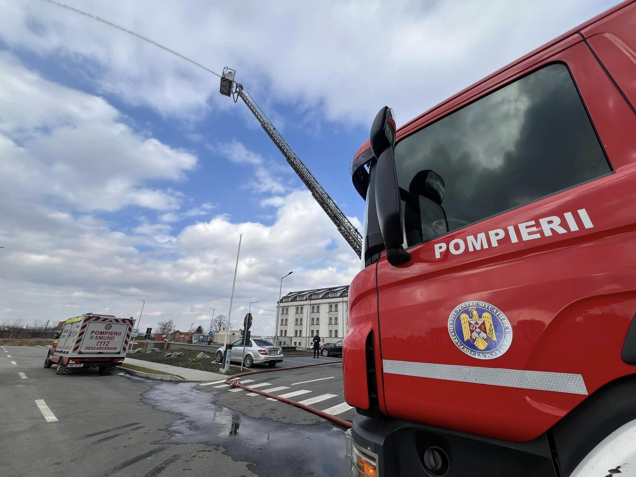 Exercițiu de antrenare efectuat de pompierii sibieni