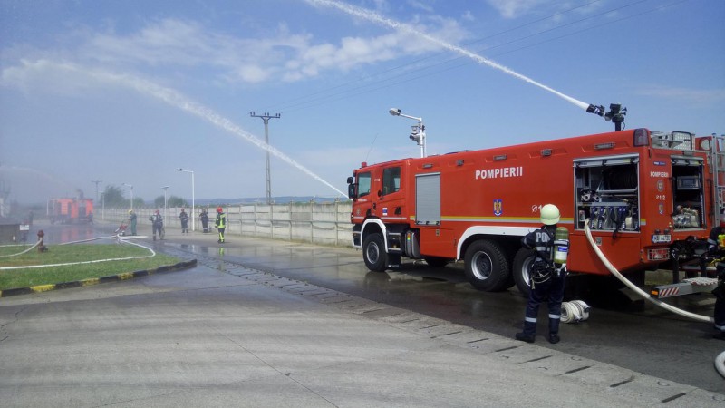 Exercițiu efectuat de ISU Bihor, la un depozit de produse petroliere din Tileagd