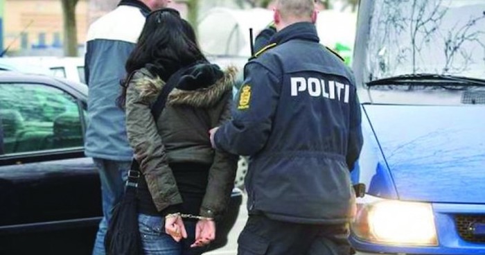Doua tinere retinute pentru furt!
